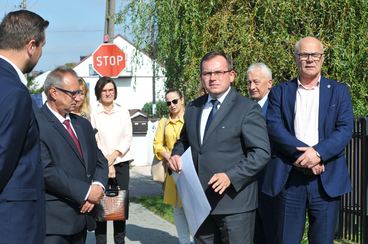 W powiatach wieluńskim i pajęczańskim będą m.in. nowe chodniki