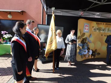 Szkoła Podstawowa w Sieńcu od dziś nosi imię Wisławy Szymborskiej