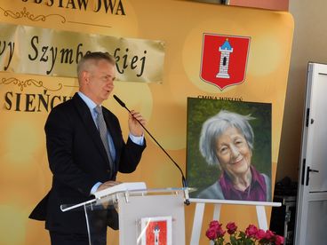 Szkoła Podstawowa w Sieńcu od dziś nosi imię Wisławy Szymborskiej