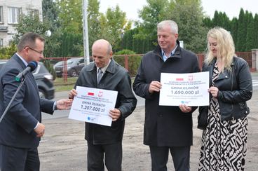 Promesy w 8. edycji Polskiego Ładu rozdane. W Skomlinie odbyła się konferencja prasowa