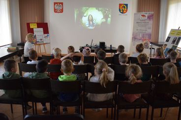 Relacja z projektu „Książki mają supermoc! - czas się z nimi zaprzyjaźnić”