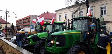 Protest rolników również w regionie wieluńskim. Protestujący wyruszyli już z Osjakowa, jadą do Wielunia