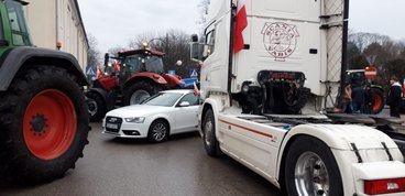 Adam Nowak, podsekretarz stanu w Ministerstwie Rolnictwa i Rozwoju Wsi spotykał się wczoraj z protestującymi rolnikami w regionie