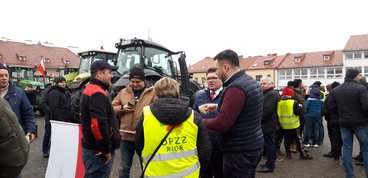 Adam Nowak, podsekretarz stanu w Ministerstwie Rolnictwa i Rozwoju Wsi spotykał się wczoraj z protestującymi rolnikami w regionie