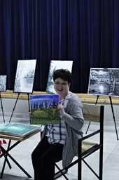 W Domu Kultury w Ożarowie odbył się wernisaż prac Iwony Nowak