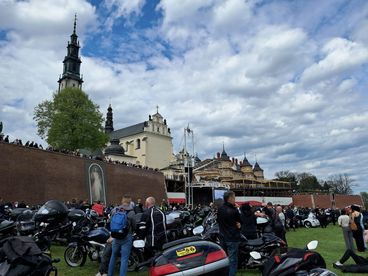 Tysiące motocyklistów na Zjeździe Gwiaździstym w Częstochowie