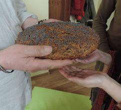 Pieczenie chleba na „Wichrowym Polu” w Wielgiem w sobotę