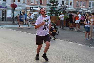 Nie udało się rok temu, tym razem Michał Bator już triumfował w Wieluńskim Biegu Pokoju i Pojednania. Agnieszka Kuzyk najlepsza wśród pań