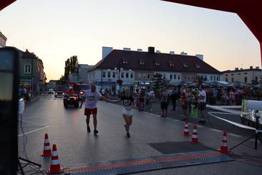 Nie udało się rok temu, tym razem Michał Bator już triumfował w Wieluńskim Biegu Pokoju i Pojednania. Agnieszka Kuzyk najlepsza wśród pań