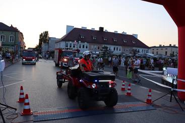 Nie udało się rok temu, tym razem Michał Bator już triumfował w Wieluńskim Biegu Pokoju i Pojednania. Agnieszka Kuzyk najlepsza wśród pań