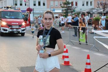 Nie udało się rok temu, tym razem Michał Bator już triumfował w Wieluńskim Biegu Pokoju i Pojednania. Agnieszka Kuzyk najlepsza wśród pań