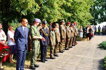 Konopnica: Dzień Patrona Szkoły Podstawowej z udziałem Orkiestry Wojskowej z Warszawy i Kompanii Honorowej 15 Sieradzkiej Brygady Wsparcia Dowodzenia