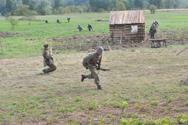 W Załęczu Wielkim w gminie Pątnów odtworzyli walkę sprzed 85 lat