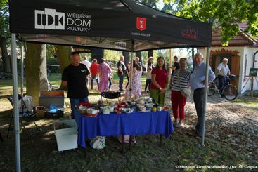 Ponad setka samochodów i motocykli na II Wieluńskim Zlocie Pojazdów Zabytkowych