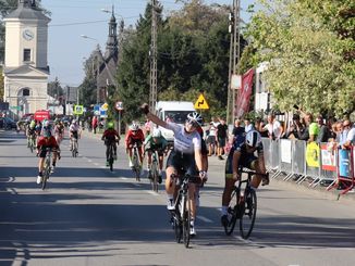 Kolarski Puchar Ziemi Wieluńskiej ponownie z miejscowymi akcentami