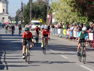 Kolarski Puchar Ziemi Wieluńskiej ponownie z miejscowymi akcentami