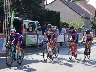 Kolarski Puchar Ziemi Wieluńskiej ponownie z miejscowymi akcentami