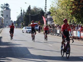 Kolarski Puchar Ziemi Wieluńskiej ponownie z miejscowymi akcentami