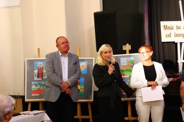 Wieluńska „piątka” zaprosiła na I Miejsko-Gminny Konkurs Recytatorski Poetek i Poetów Ziemi Wieluńskiej oraz I Miejsko – Gminny Konkurs Plastyczny