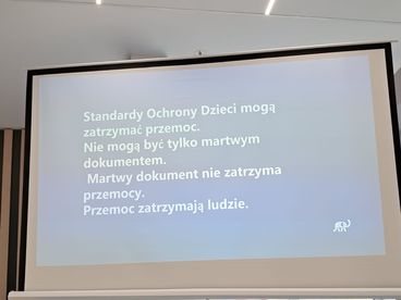 Konferencja „Dzieciństwo bez przemocy” w Urzędzie Gminy w Rząśni