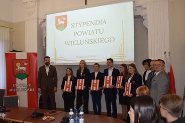 Stypendia Powiatu Wieluńskiego rozdane