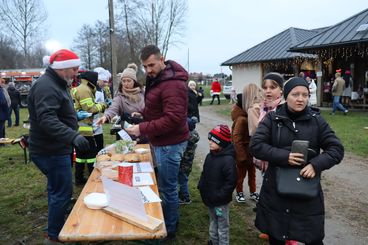 Charytatywna impreza mikołajkowa w Osjakowie