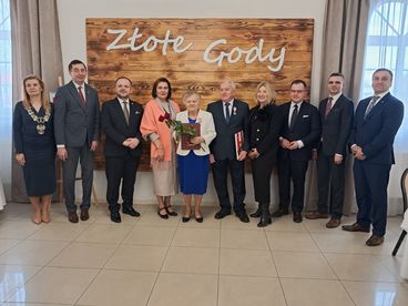 Złote Gody w gminie Wierzchlas. Medale od Prezydenta RP otrzymało 10 par